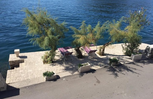 Perast Apartment | Top-Rated Waterline Apartment with Wheelchair Access