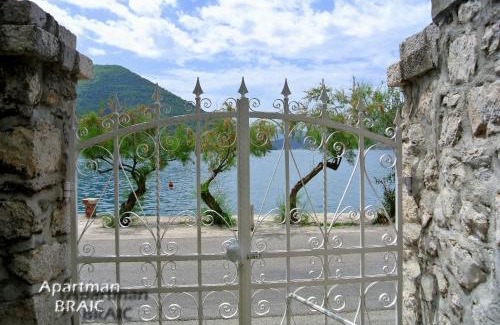 Perast Apartment | Top-Rated Waterline Apartment with Wheelchair Access