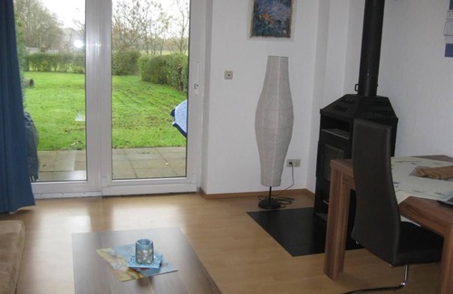 Hauert Apartment | Exceptional Apartment West - Sonnenoase with Kitchen & Family Focus