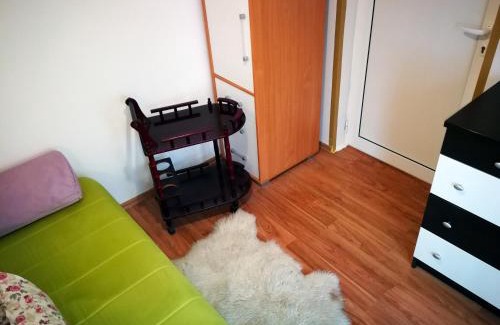 Babilonija Apartment | Pet-Friendly Apartment White Lily in Budva with Ocean Views