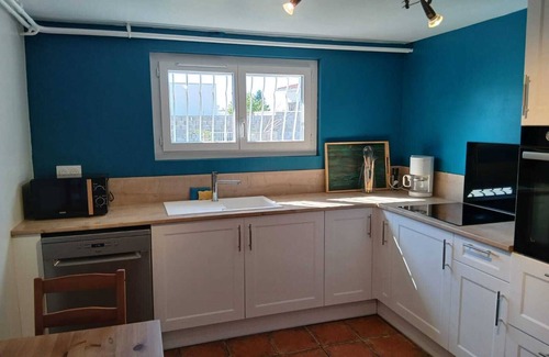 Montrond-les-Bains Apartment | Apartment with pool in quiet neighborhood