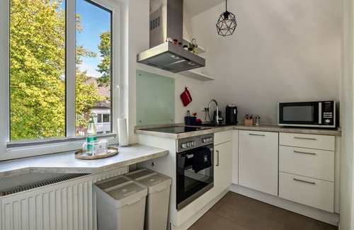 Nienburg/Weser Apartment | Cozy Apartment 'Wilhelm' with Balcony & Ocean View