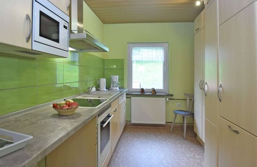 Kurort Brotterode Apartment | Panoramic View Apartment with Spa and Family Amenities
