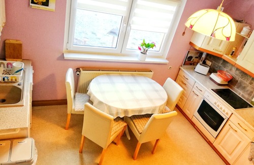 Zschorlau Apartment | Perfect Family Getaway: 2-Bedroom Apartment in Zschorlau