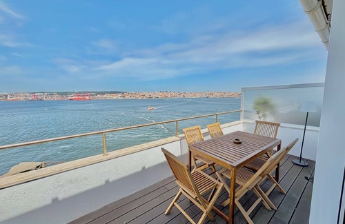 Palmul Apartment | Apartment with 360° view of Lisbon