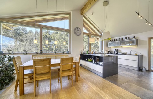 San Genesio Atesino Apartment | Mountain View Apartment Near Bolzano - Rated 10/10 by Guests