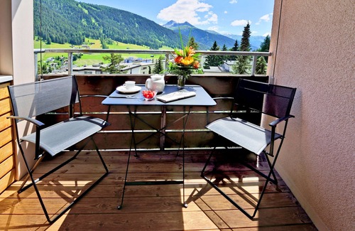 Davos Apartment | Serene Apartment with Breathtaking Mountain Views & Amenities