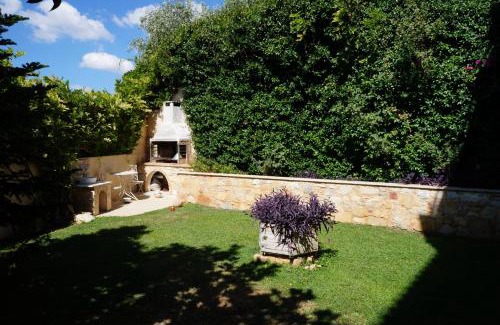 Dasamari Apartment | Idyllic Apartment with Pool, Hot Tub & Garden Oasis