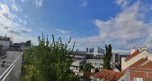 Erdberg Apartment | Apartment with a terrace