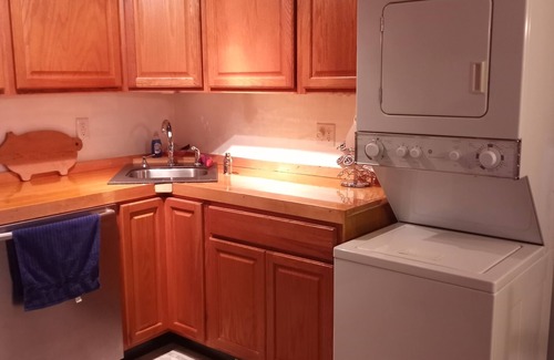 Vanderbilt Apartment | Inviting Apartment with Ocean View and Spa Amenities