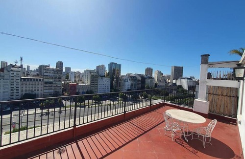 El Centro Apartment | Delightful Apartment Overlooking 9 de Julio Avenue