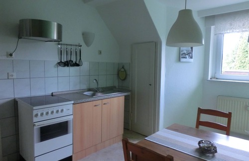 Dolzschen Apartment | Scenic Apartment with Incredible Dresden Views and Kitchen