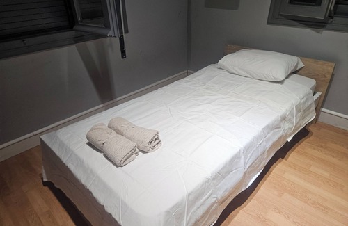 Aigaleo Apartment | Apartment with AC in Egaleo