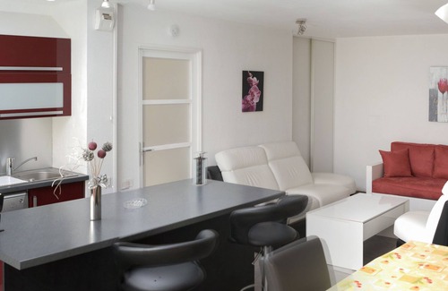 Frejus Port Apartment | Exquisite Apartment with Pool, 100m from Port-Fréjus Beach