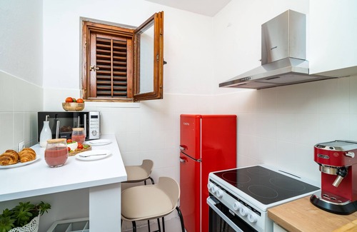 Rozat Apartment | Sea View Apartment at House of Artichoke in Dubrovnik