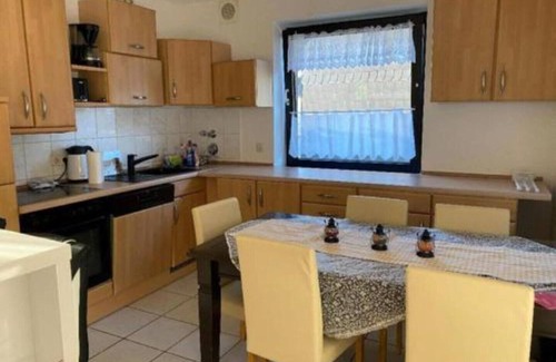 Eller Apartment | Ideal Apartment with Balcony and Ocean View for All Travelers