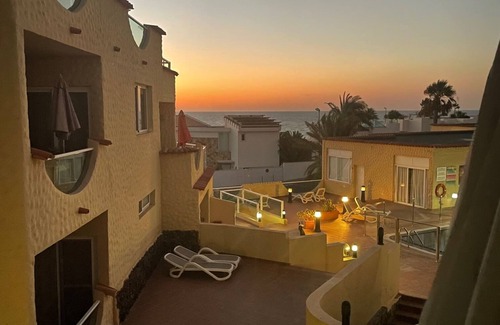 Bahia Calma Apartment | Relaxing Apartment with Balcony and Ocean View Near Beach