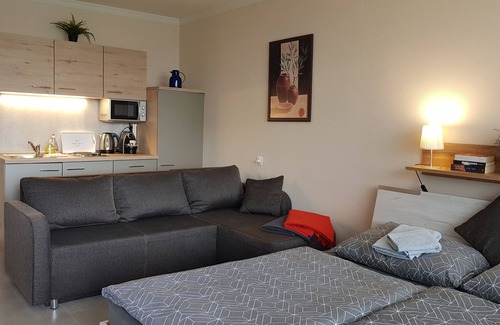 Strobl Apartment | Relaxing Apartment with Balcony and Scenic Lake Views