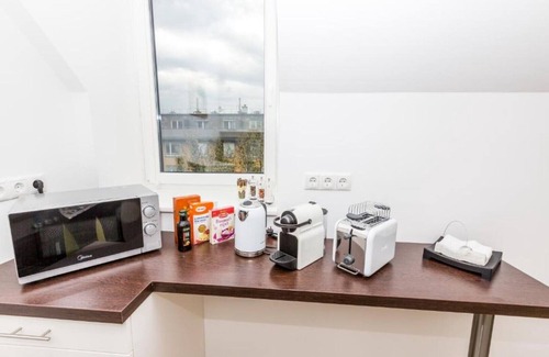 Erdberg Apartment | Inviting Apartment with Balcony - Family-Friendly Stay