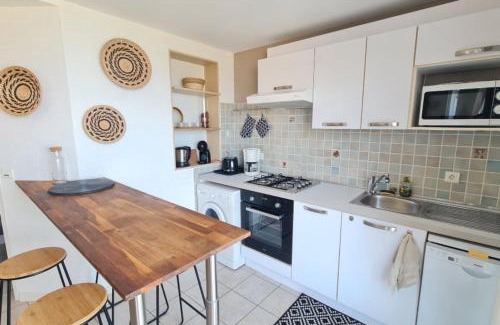 Villanova Apartment | Apartment with balcony and 360 sea view