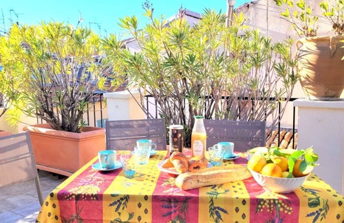 Old Town Apartment | Character-Filled 2-Bedroom Apartment with Terrace in Old Nice