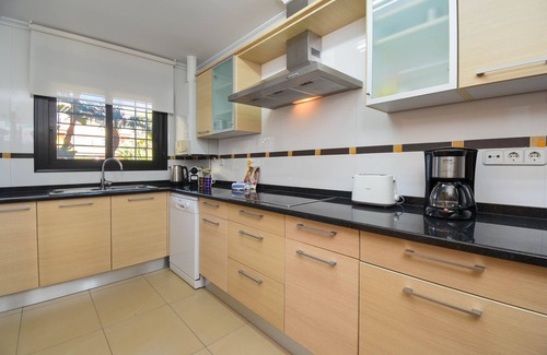 Platja de l'Arenal Apartment | Oceanfront Apartment with Pool in Javea for 8 Guests