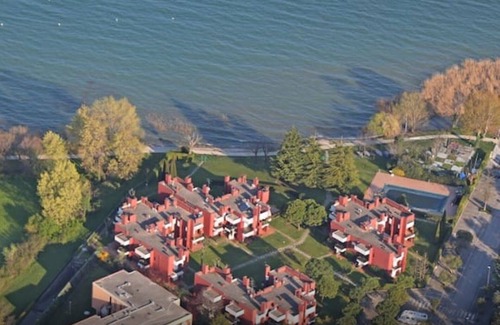 Colombare Apartment | Pet-Friendly Apartment with Lake Access & Ocean Views