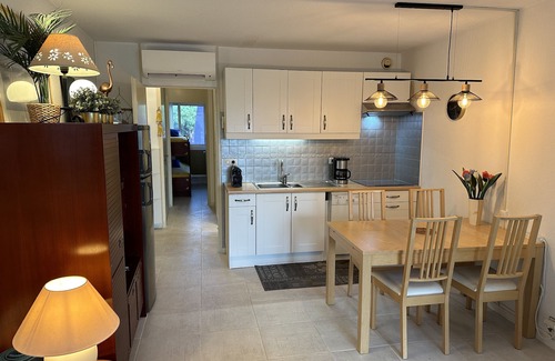 Le Couchant Apartment | Beachside Apartment with Pool, WiFi & Pet-Friendly Options