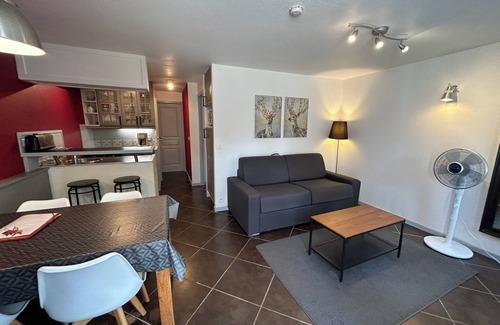 Thonon-les-Bains Apartment | Serene Apartment with Garden & Pool in City Center