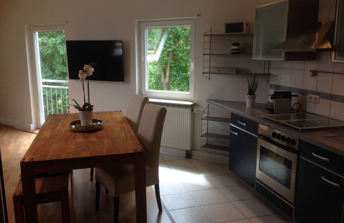 Oberasbach Apartment | Tranquil Apartment with Garden Near Playmobil in Nürnberg