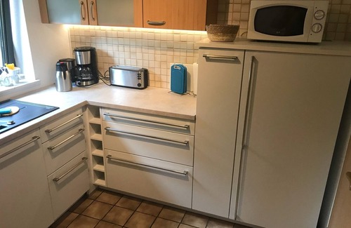 Korbecke Apartment | Garden Apartment Retreat for 2 with Breakfast Included