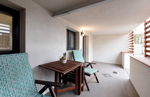 Orscholz Apartment | Apartment 'With Garden and Parking' with Private Terrace, Shared Garden and Wi-Fi