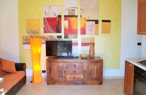 Malcesine Apartment | Inviting Apartment with Garden, Heated Pool & Wifi Access