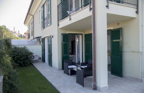 Cervo Apartment | Apartment with garden The Green strelitzia (008017-CAV-0006)