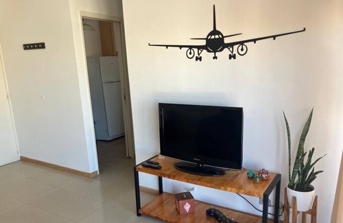 Nunez Apartment | Cityscape Apartment with Breathtaking Views and Comfort