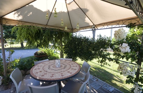 Osimo House | Private Garden Apartment with Independent Entrance in Osimo