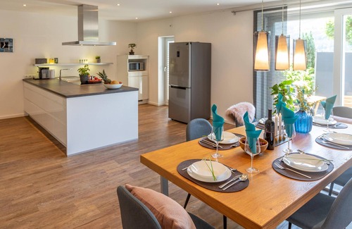 Niedernsill Apartment | Guest Rated: 10/10 Apartment with Terrace & Kitchen