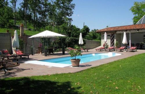 Bastia Mondovi House | Exclusive Apartment with Pool and Covered Terrace Retreat