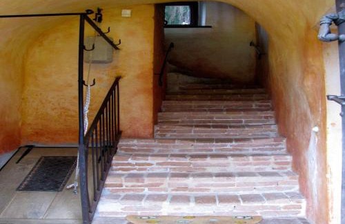 Bastia Mondovi House | Exclusive Apartment with Pool and Covered Terrace Retreat