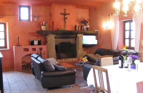 Bastia Mondovi House | Exclusive Apartment with Pool and Covered Terrace Retreat