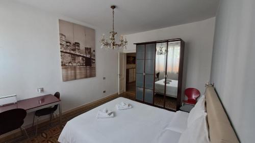 Est Apartment | Ideal Apartment with Lush Garden & Family-Friendly Perks