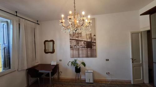 Est Apartment | Ideal Apartment with Lush Garden & Family-Friendly Perks