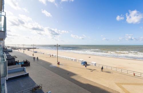 Middelkerke Apartment | Seaside Apartment with Breathtaking Ocean Views