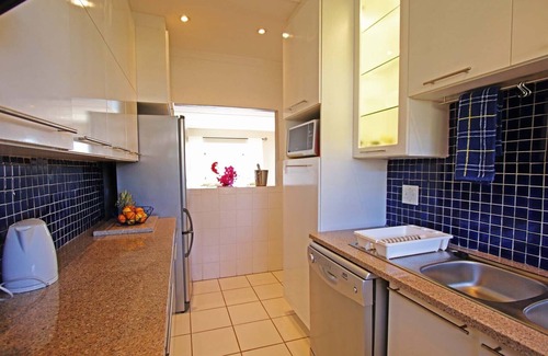 Redhill Apartment | Ocean View Apartment: Your Budget-Friendly Getaway Awaits