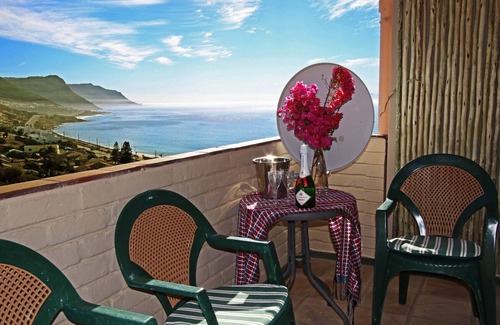 Redhill Apartment | Ocean View Apartment: Your Budget-Friendly Getaway Awaits