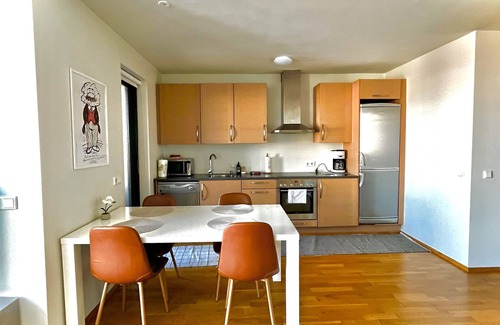 Vesturbær Apartment | Ocean View Apartment in Downtown Reykjavik - Rated 10/10