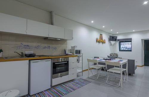 Ovar Apartment | Beautiful Apartment with Patio near Centro de Ovar
