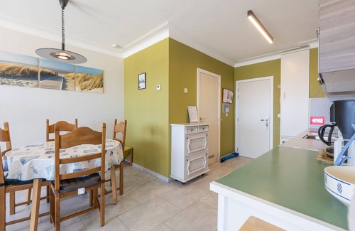 Middelkerke Apartment | Apartment with Pool & Parking