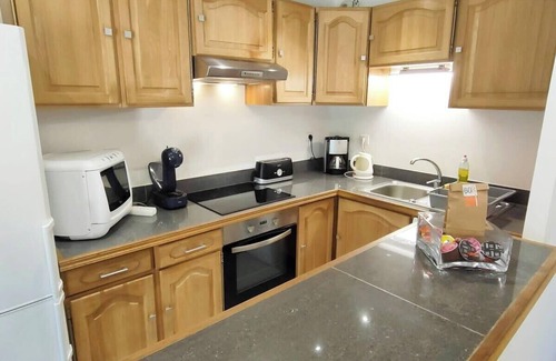 Collioure Apartment | Apartment with Pool, Air Conditioning, WiFi, and Garage