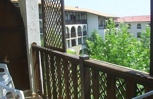 Sunny Beach Resort | Inviting Apartment with Pool, Restaurant & Gorgeous Sea Views